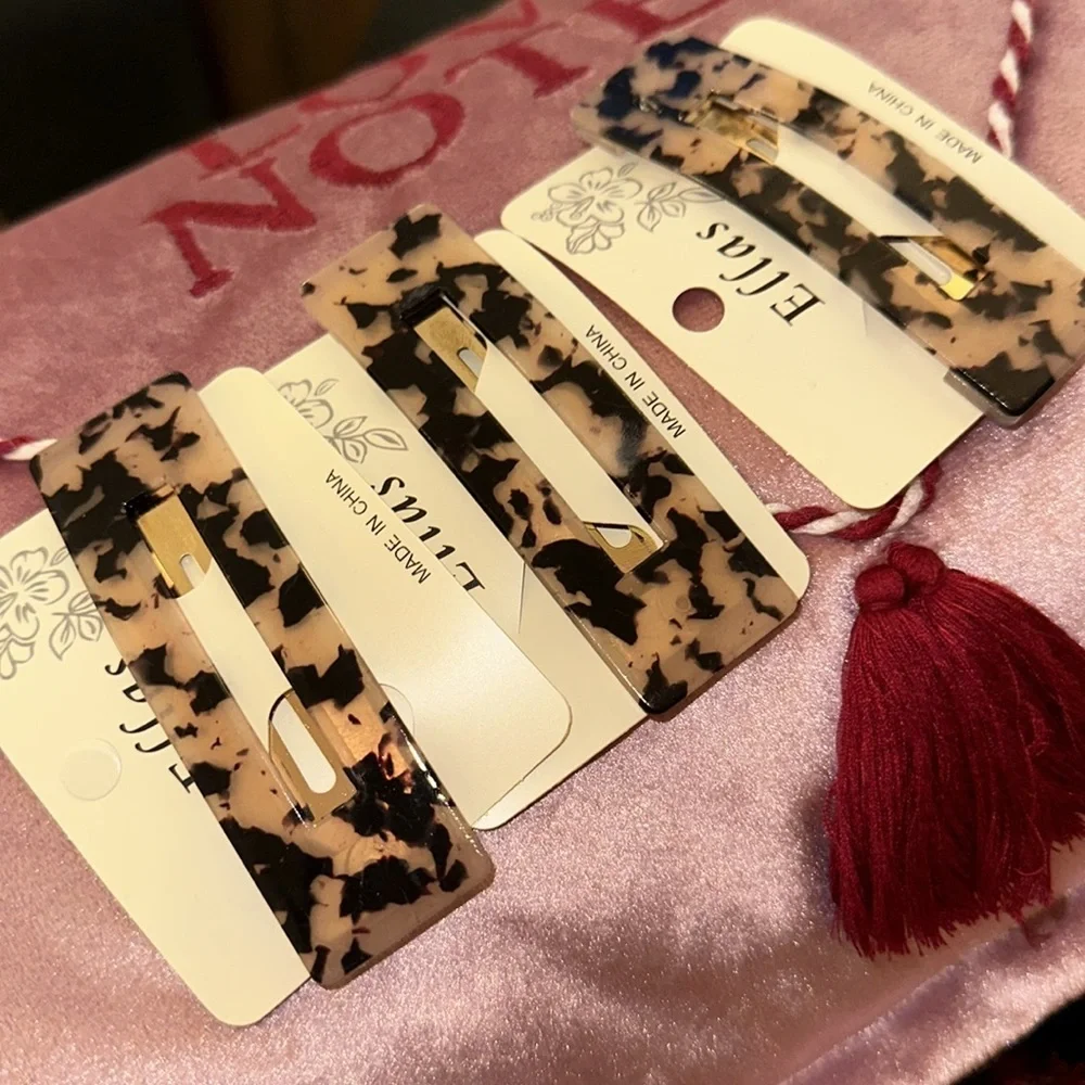 New - Snap‎ hair clips 3 pcs
